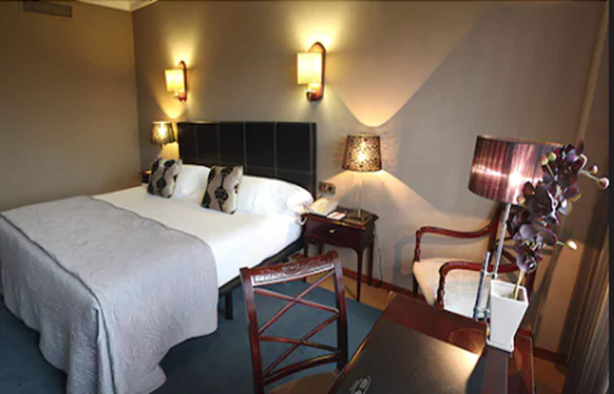 Hotel Ciudad De Виго Экстерьер фото