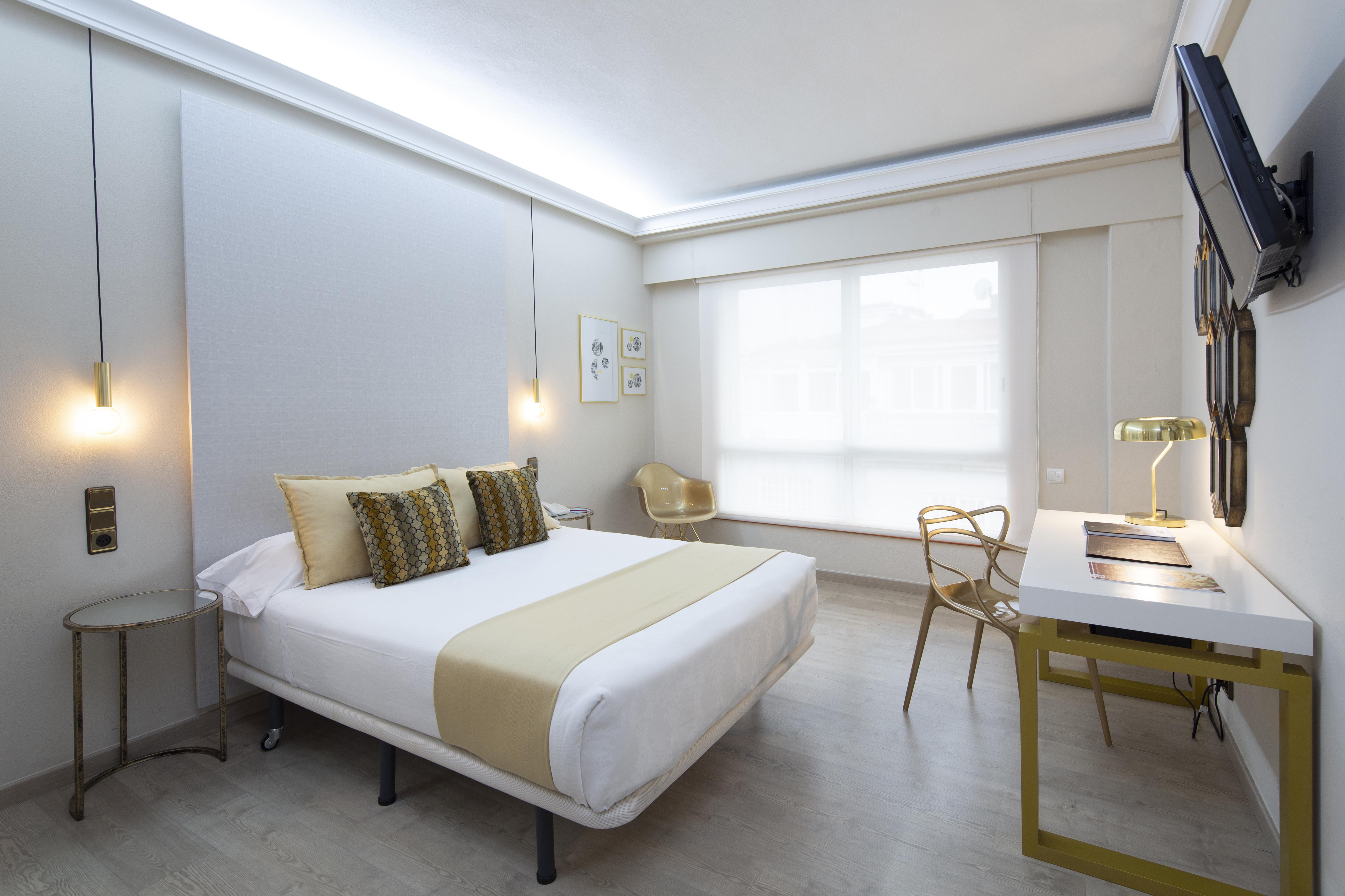 Hotel Ciudad De Виго Экстерьер фото