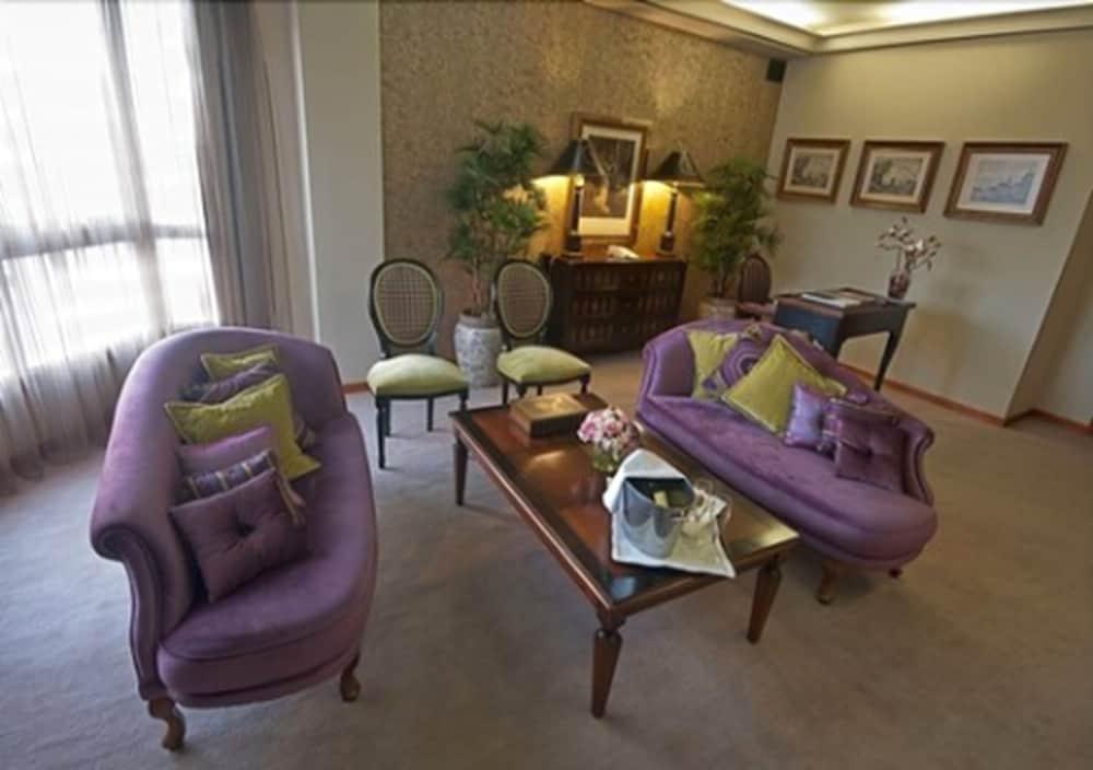 Hotel Ciudad De Виго Экстерьер фото
